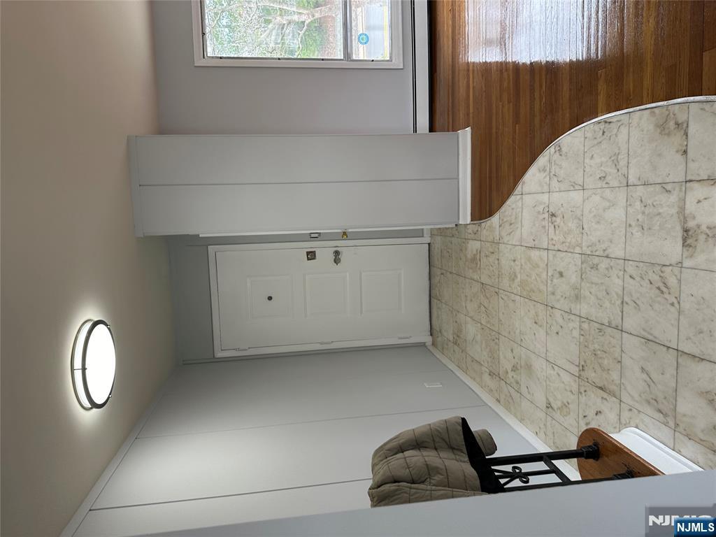 1032 Glen Road - Photo 9