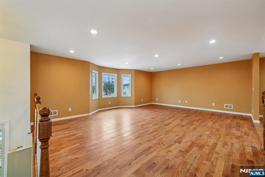 255 Westminster Place