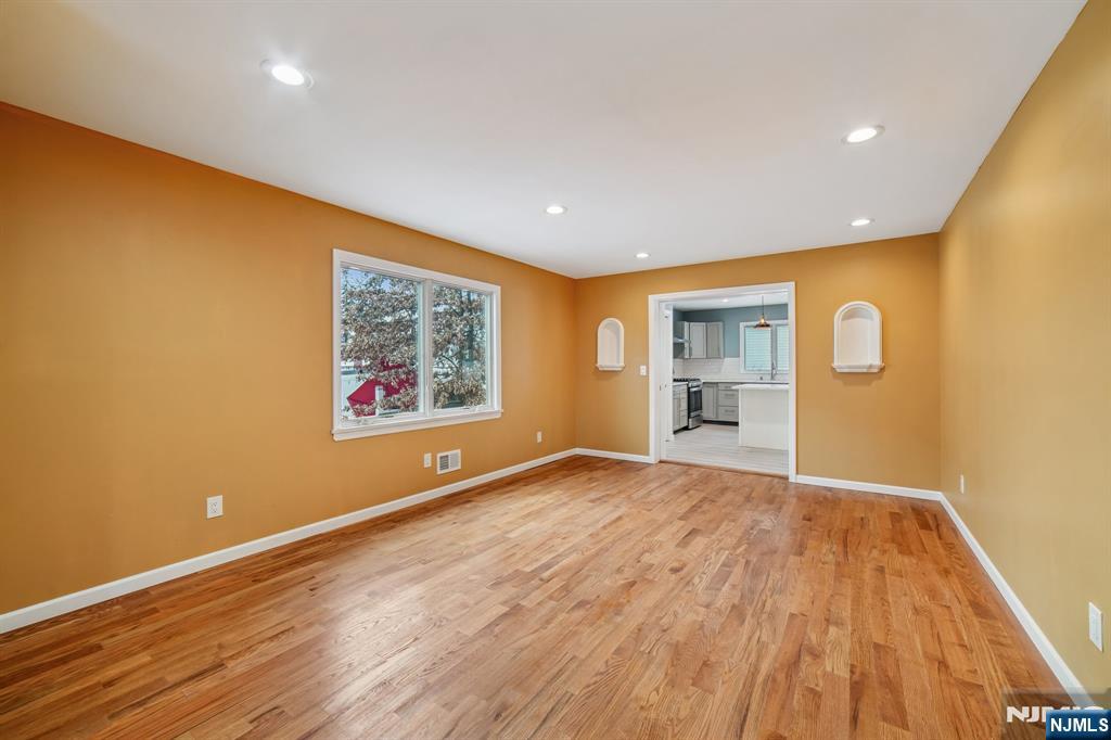 255 Westminster Place