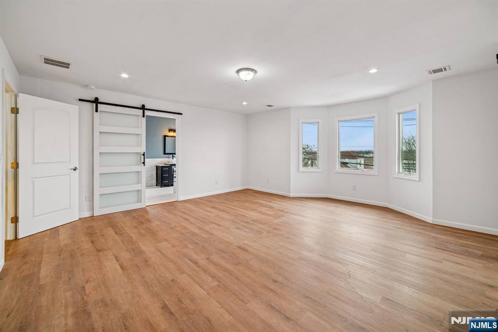 255 Westminster Place