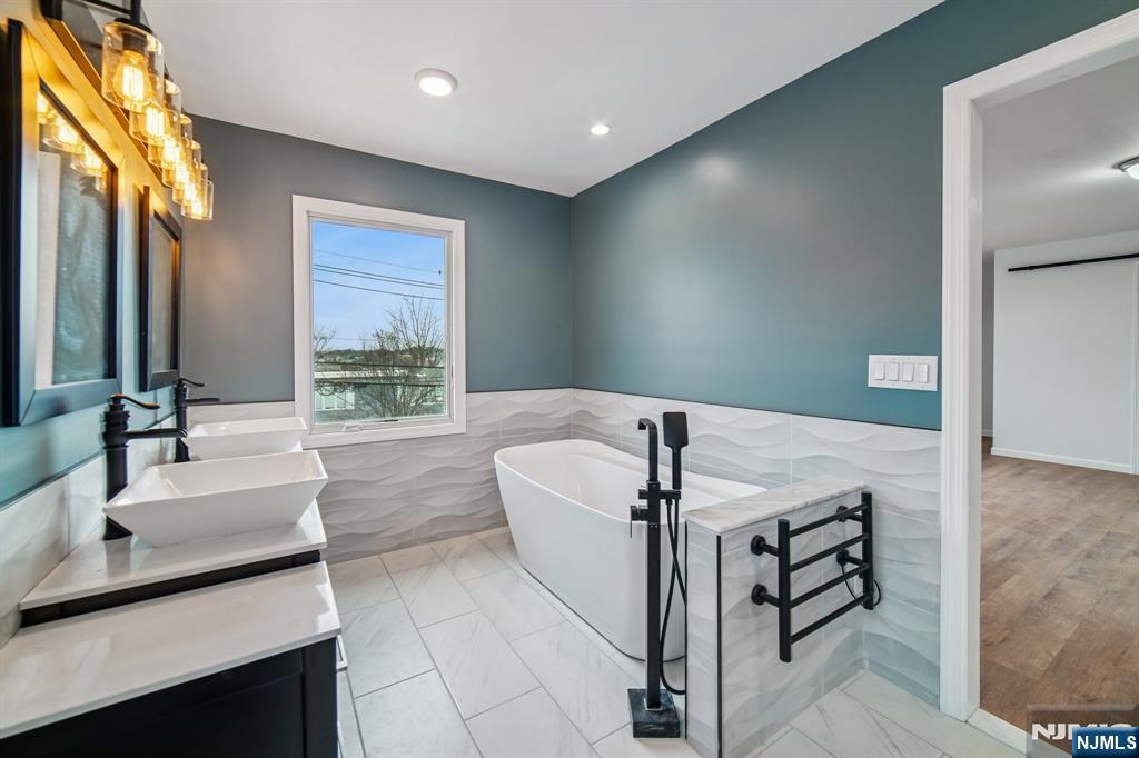 255 Westminster Place