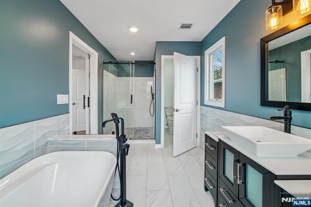 255 Westminster Place