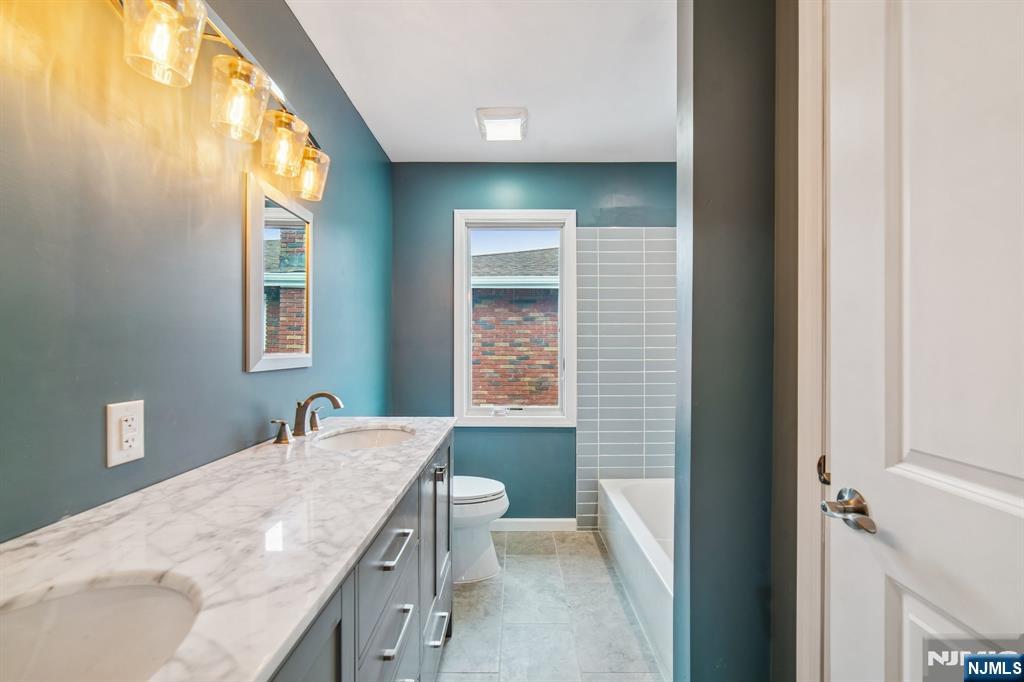 255 Westminster Place