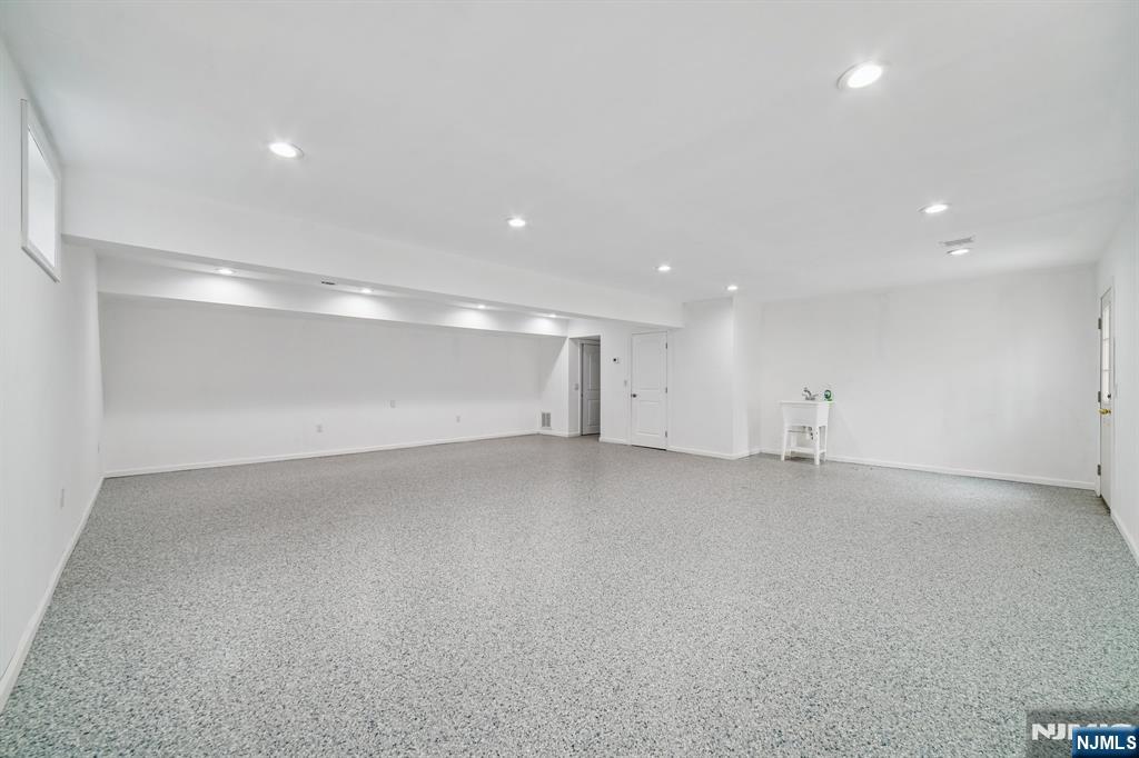 255 Westminster Place