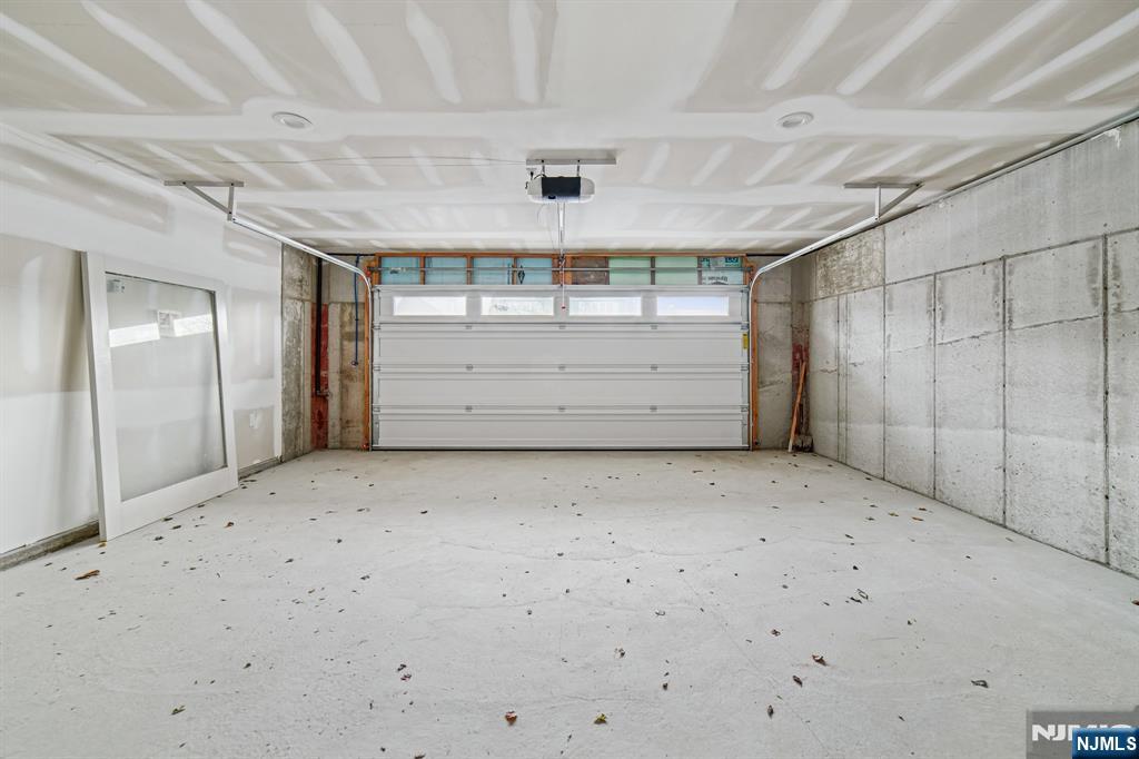 255 Westminster Place