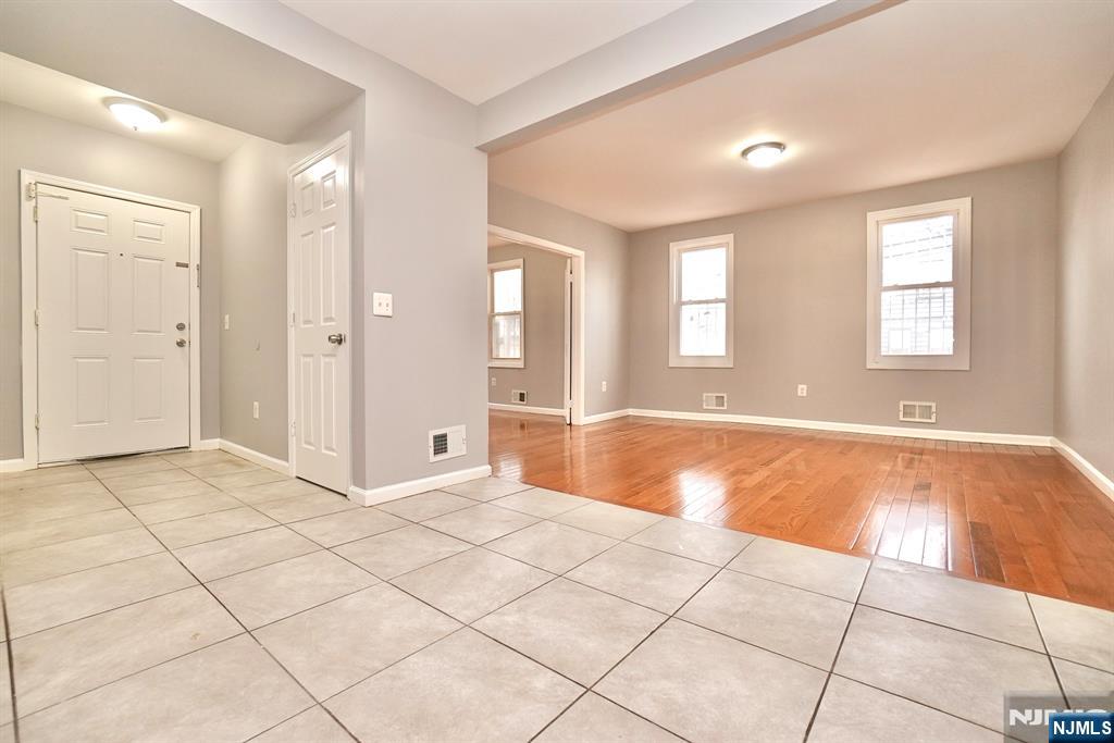 151 Vermont Avenue, Newark, NJ, 07106