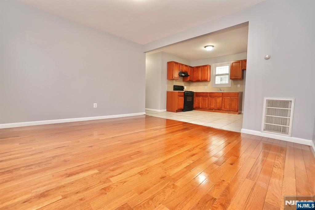 151 Vermont Avenue, Newark, NJ, 07106