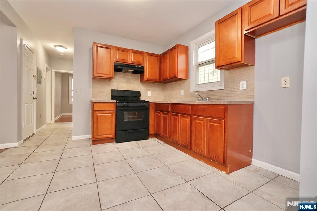 151 Vermont Avenue, Newark, NJ, 07106