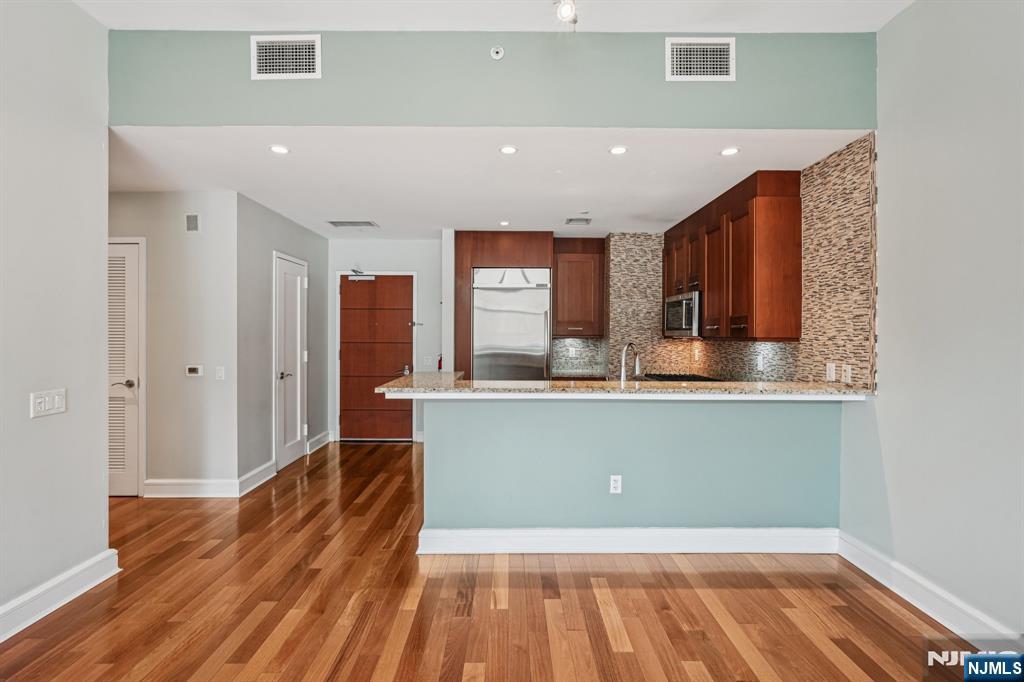 8100 River Road UNIT 210, North Bergen, NJ, 07047