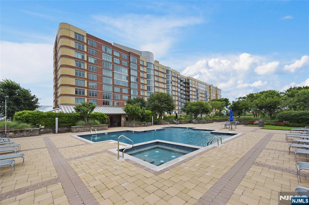 8100 River Road UNIT 210, North Bergen, NJ, 07047