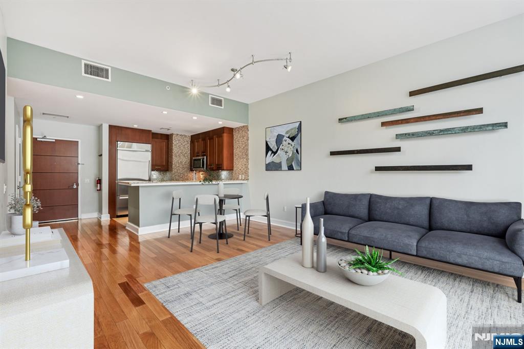 8100 River Road UNIT 210, North Bergen, NJ, 07047