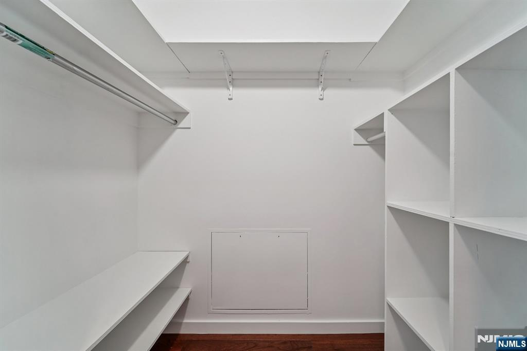 3118 City Place, Edgewater, NJ, 07020