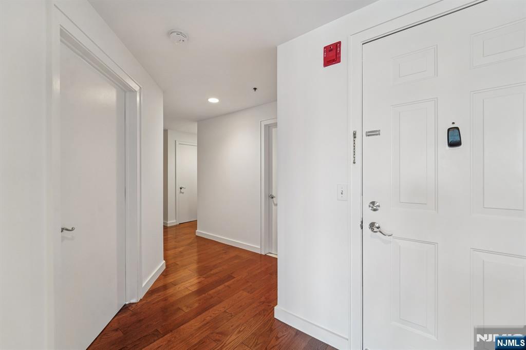 3118 City Place, Edgewater, NJ, 07020