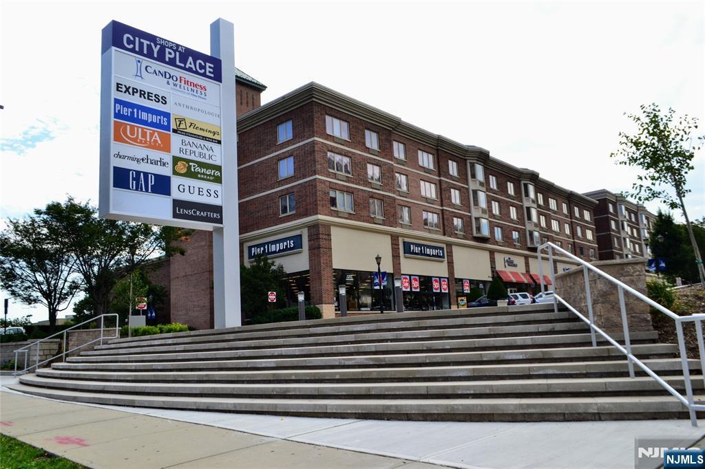 3118 City Place, Edgewater, NJ, 07020