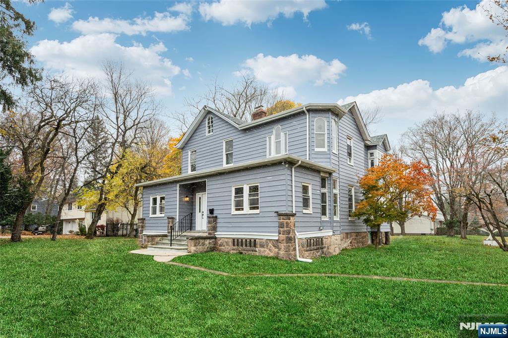 684 Closter Dock Road - Photo 2