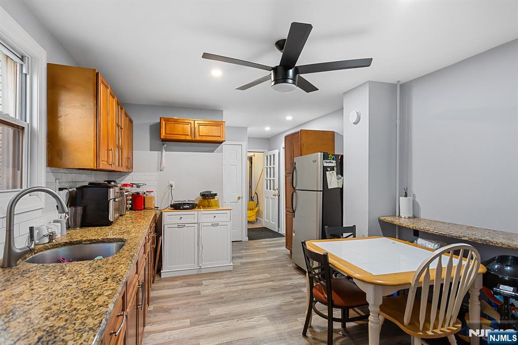 138-140 Nagle Street - Photo 5