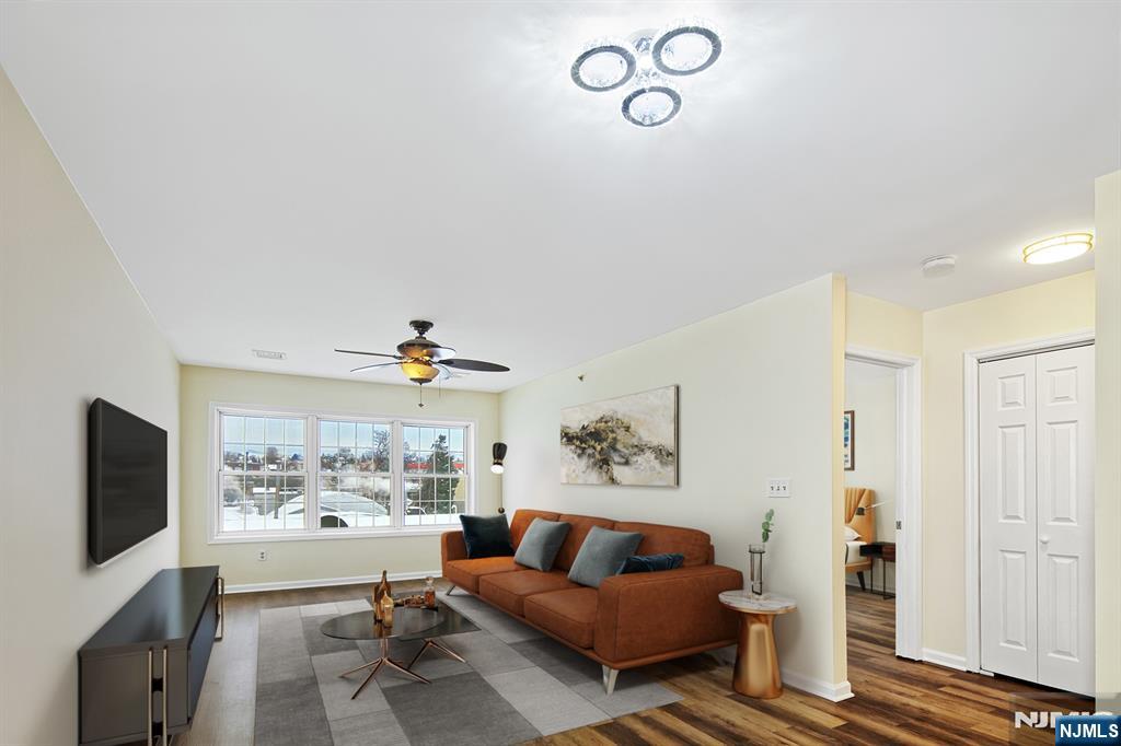 9 Madison Avenue 18 - Photo 1