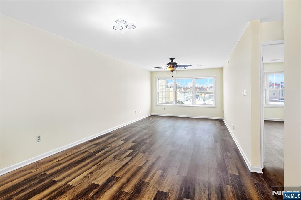 9 Madison Avenue 18 - Photo 3