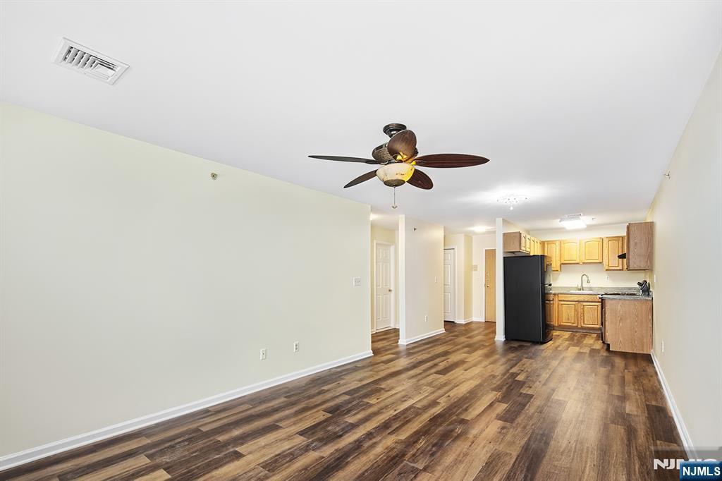 9 Madison Avenue 18 - Photo 4
