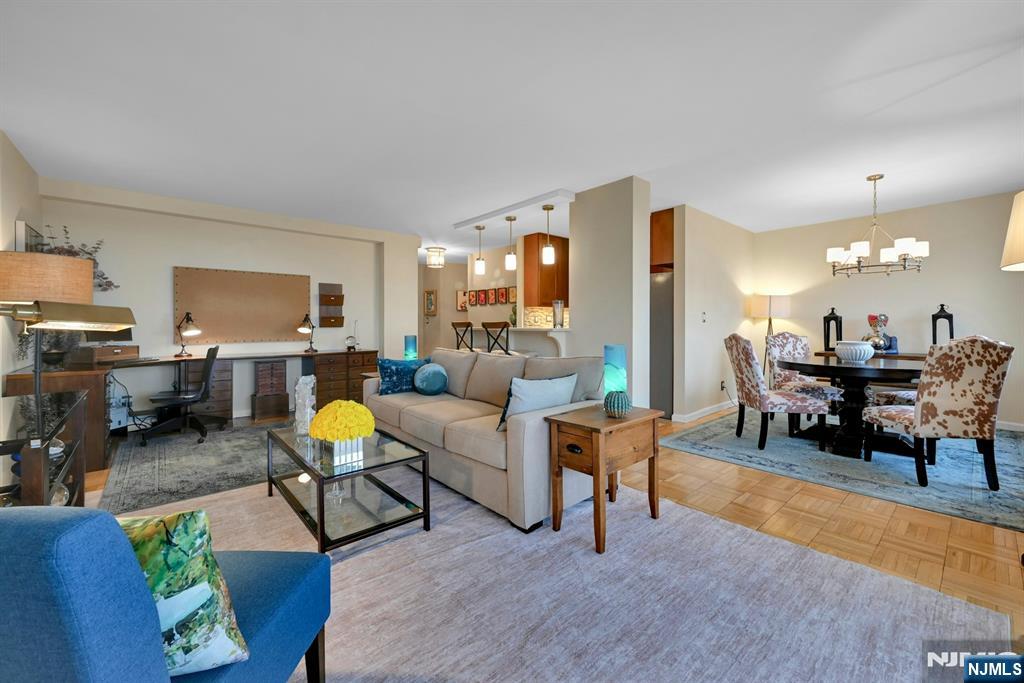 2000 Linwood Avenue, Fort Lee, NJ, 07024