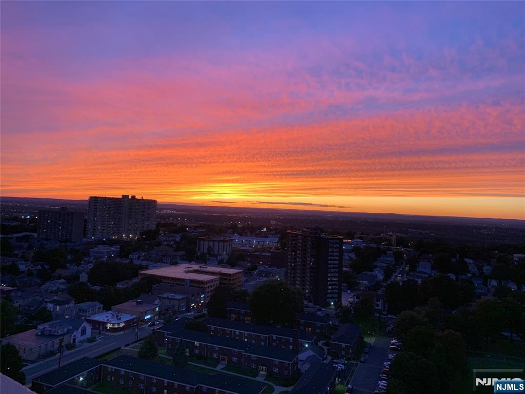 2000 Linwood Avenue, Fort Lee, NJ, 07024