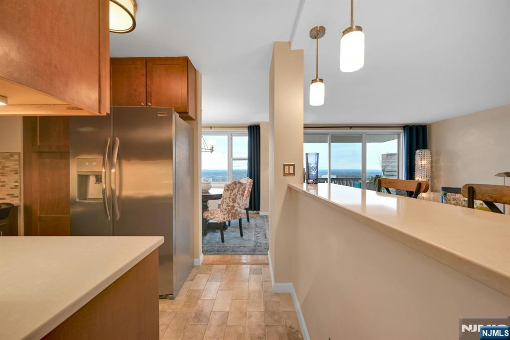 2000 Linwood Avenue, Fort Lee, NJ, 07024