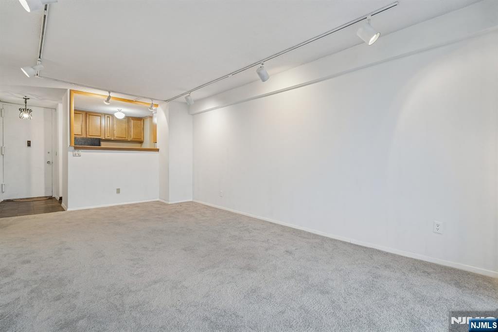 555 North 19W - Photo 4