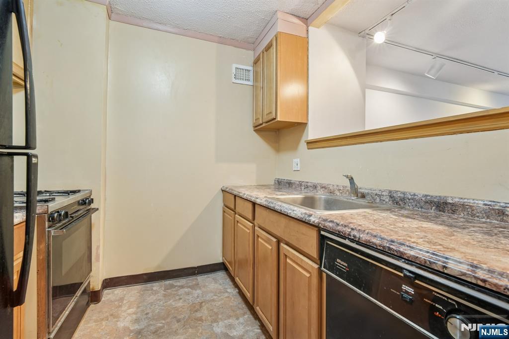 555 North 19W - Photo 5