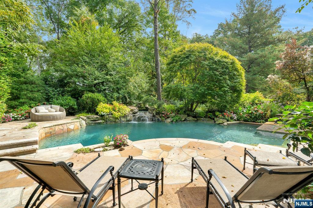 307 Freemans Lane - Photo 4