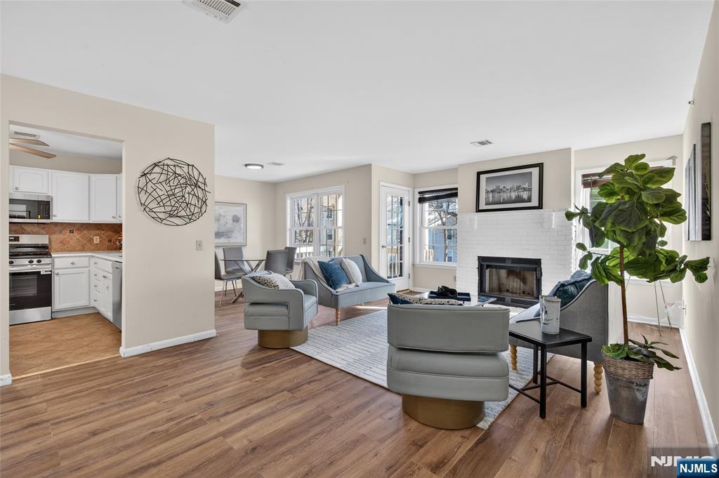 11 Evergreen Drive 63 - Photo 3