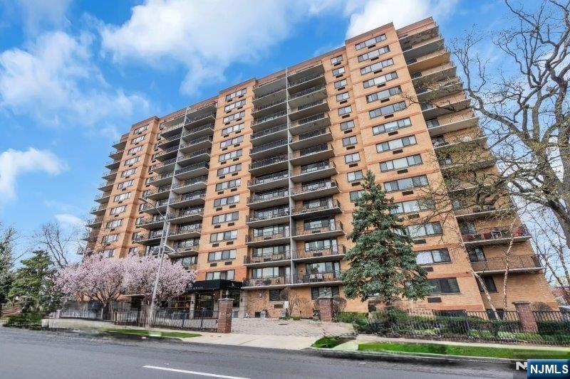 $215,000 Condo