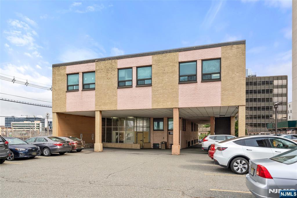 2083 Center Avenue 3A - Photo 3