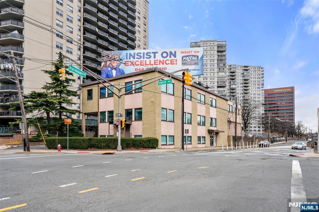 2083 Center Avenue 2A - Photo 1