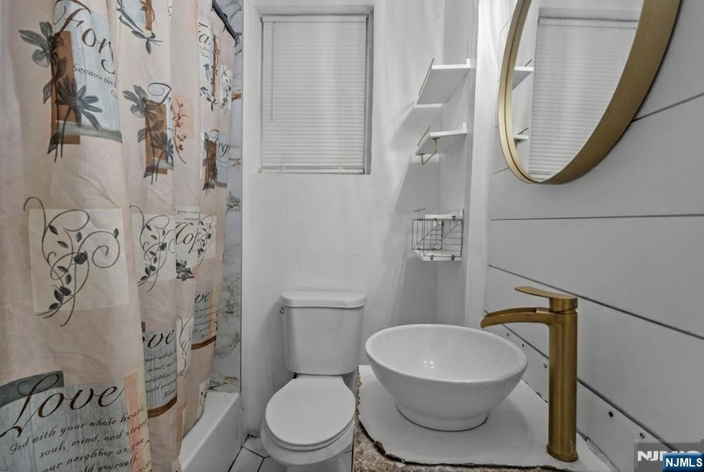 Homes for sale in Roselle, NJ | 1025 Rivington St, Roselle, NJ 07203 | MLS# 26000103