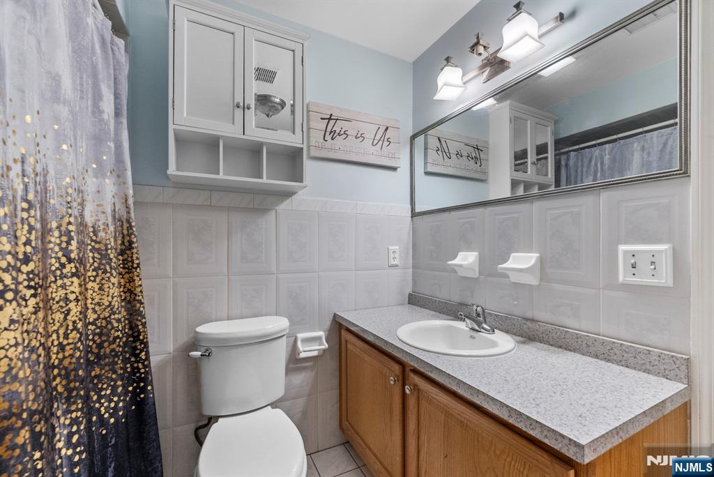 32 Hayward Place, Wallington, NJ, 07057