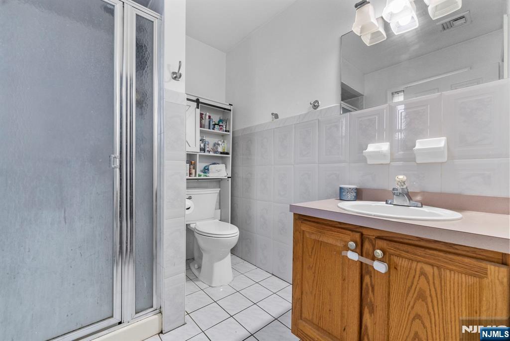 32 Hayward Place, Wallington, NJ, 07057