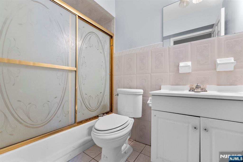 32 Hayward Place, Wallington, NJ, 07057