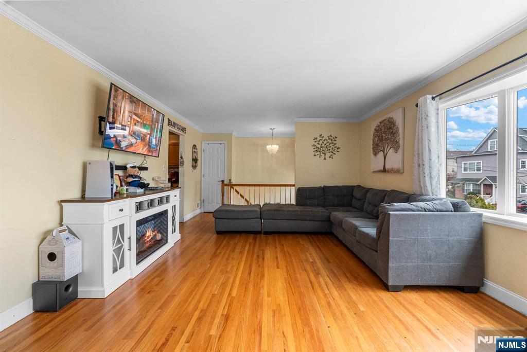 32 Hayward Place, Wallington, NJ, 07057