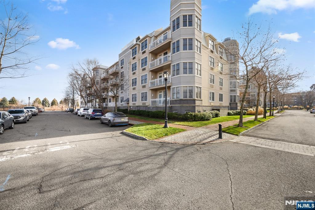 15 Enterprise Court 105