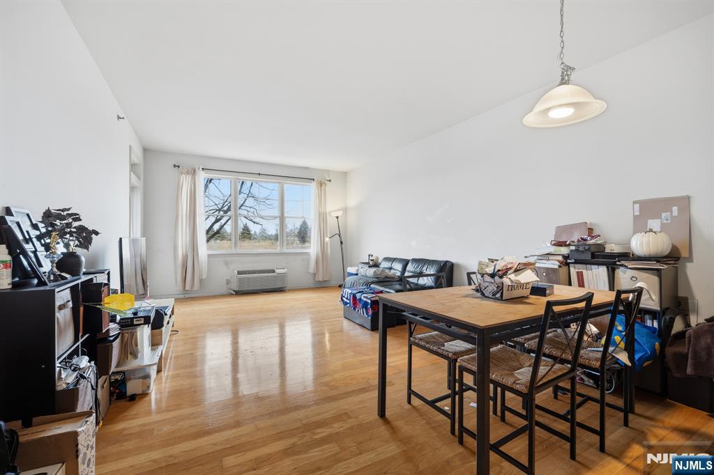 15 Enterprise Court 105 - Photo 2