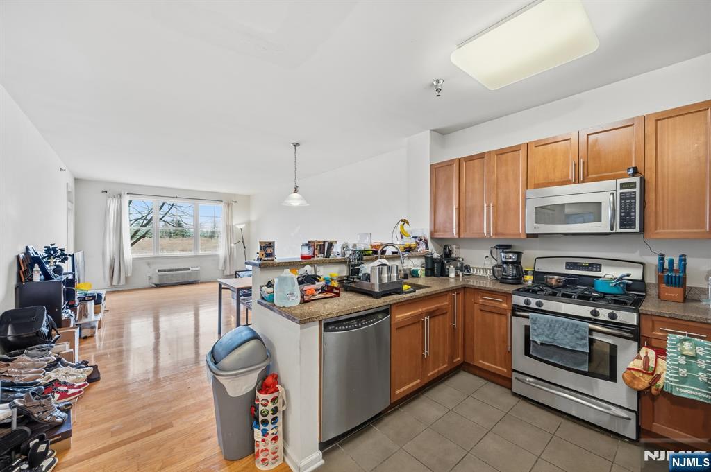 15 Enterprise Court 105 - Photo 3