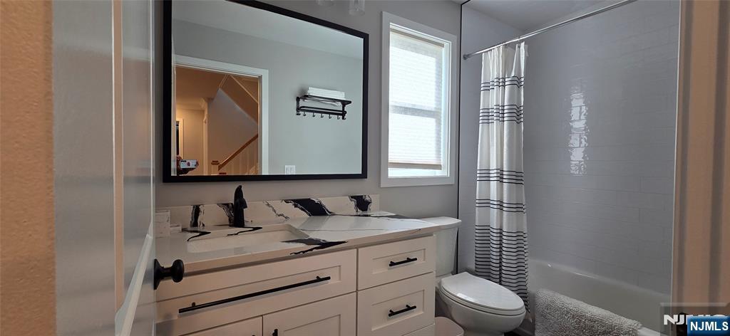 233 Dewey Drive — photo 19