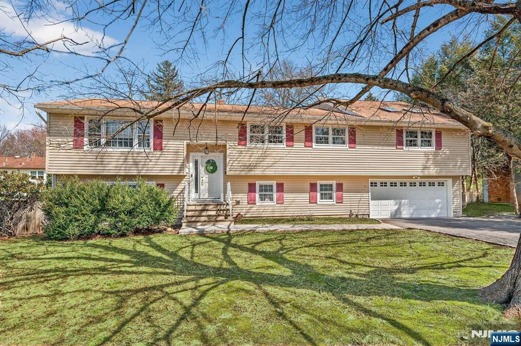 64 Century Road, Paramus, NJ, 07652