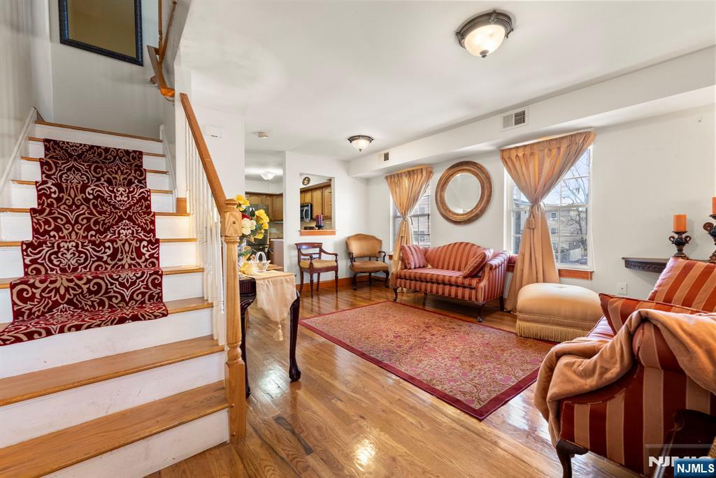 126 Amherst Street - Photo 4