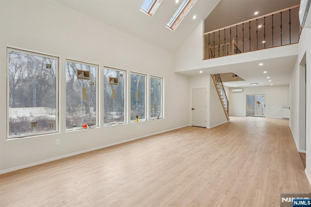 109 Monmouth Avenue - Photo 4