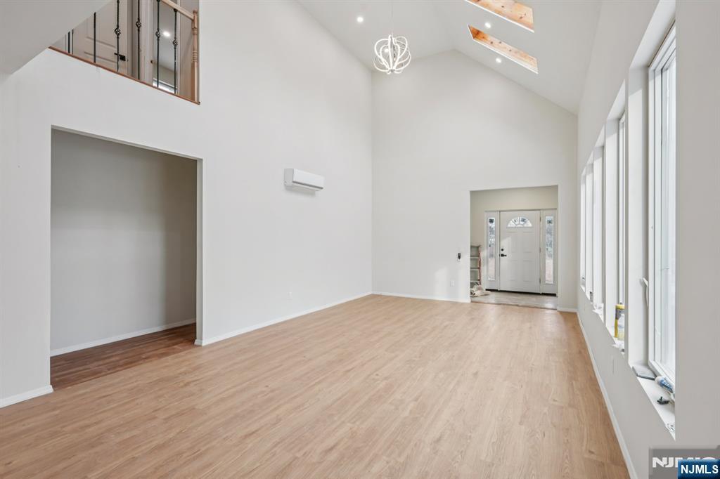 109 Monmouth Avenue - Photo 5