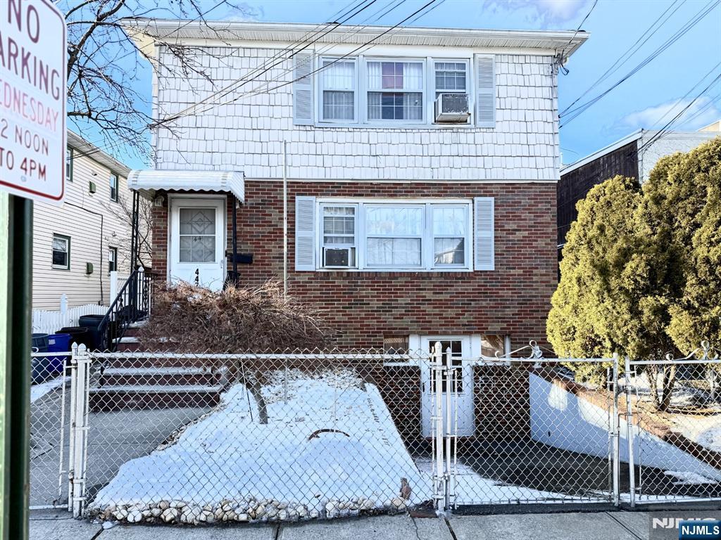 447 Elm Street - Photo 2