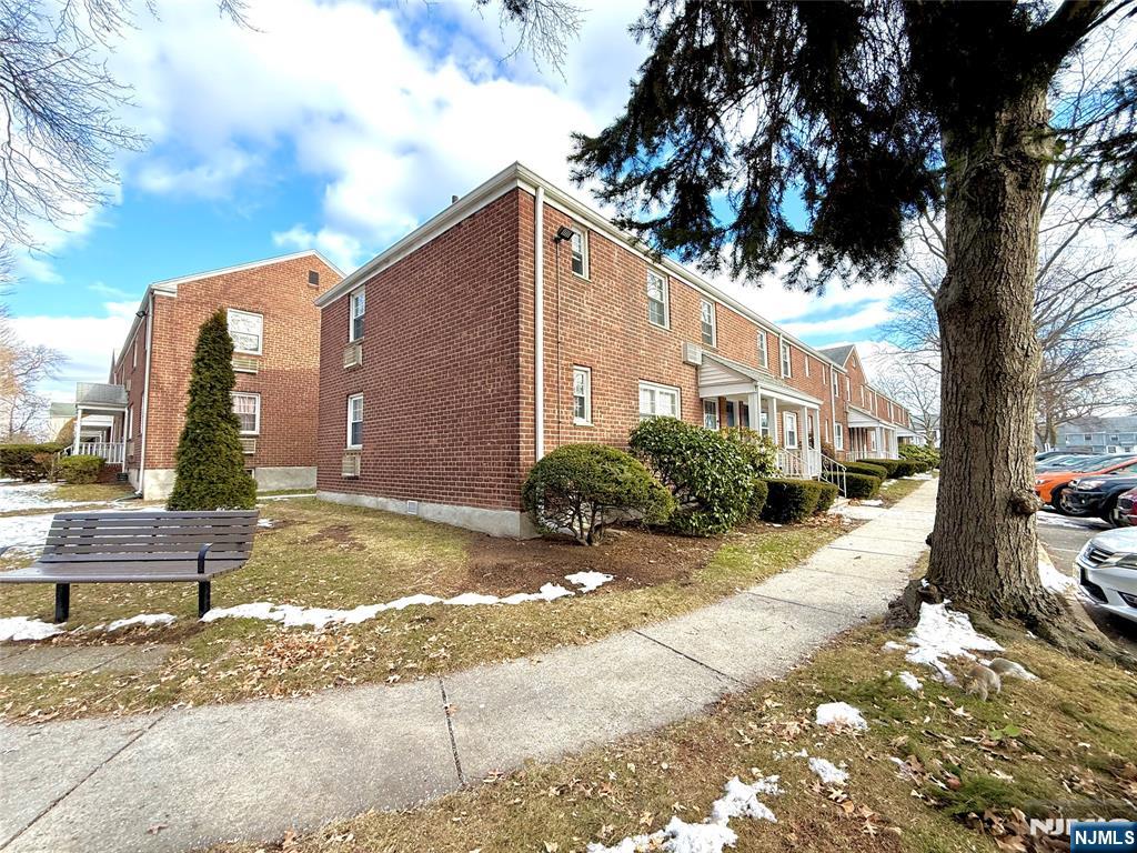 121 Regency Park, Ramsey, NJ, 07446