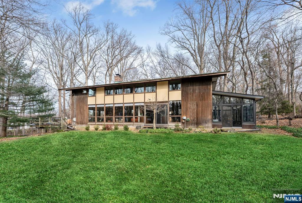 155 Hickory Lane, Closter, NJ, 07624