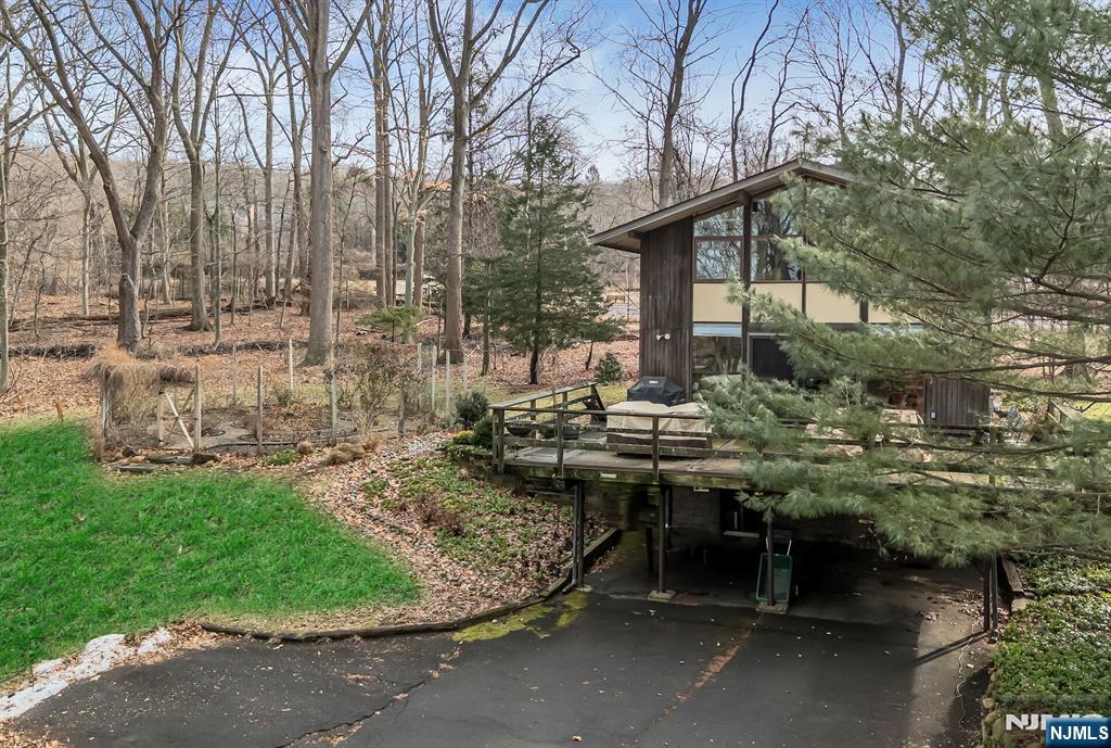 155 Hickory Lane, Closter, NJ, 07624